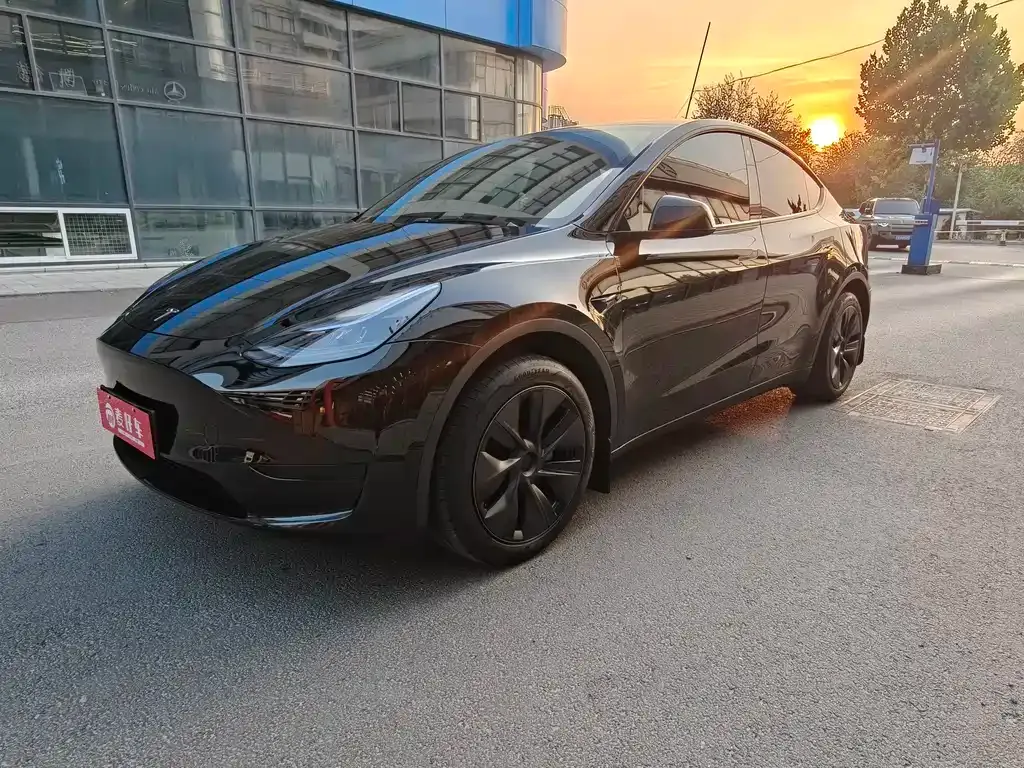 Tesla Model Y 2024 из CN, фото 1