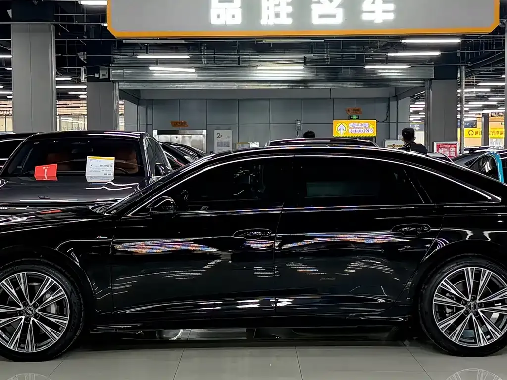 Audi A6L 2025 из CN, фото 4