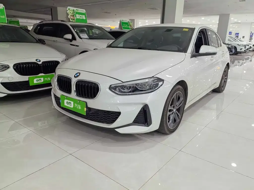 BMW 1 Series 2022 из CN, фото 1