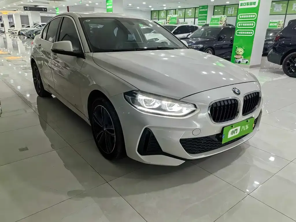 BMW 1 Series 2022 из CN, фото 3