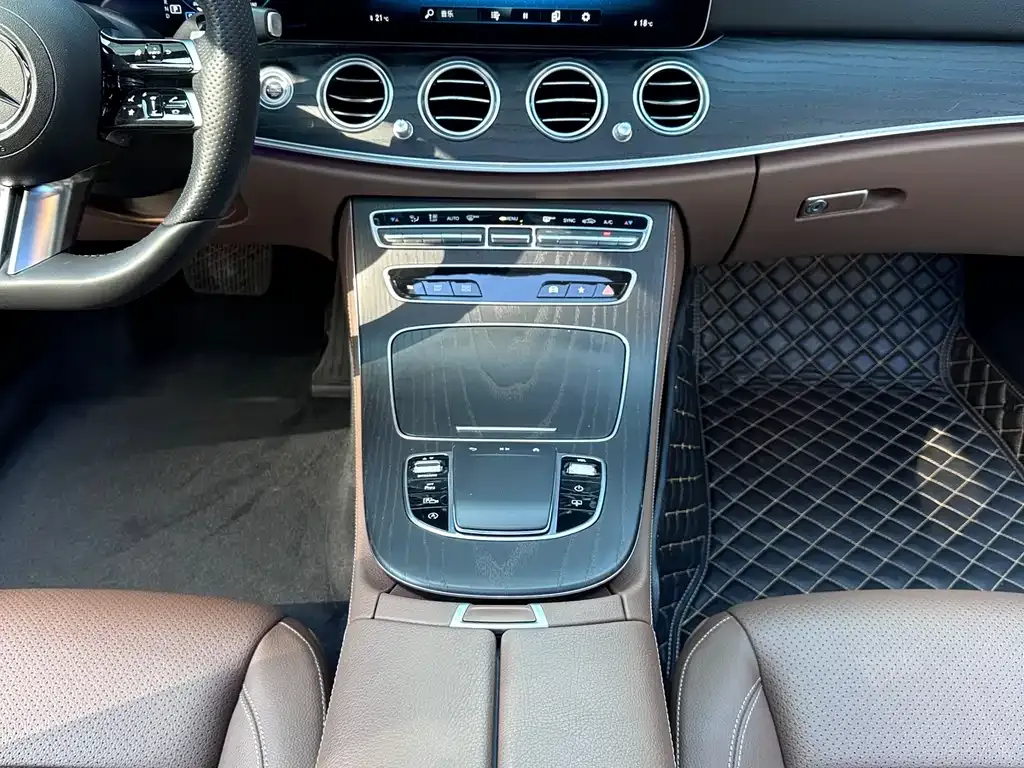 Mercedes-Benz E-Class 2022 из CN, фото 10