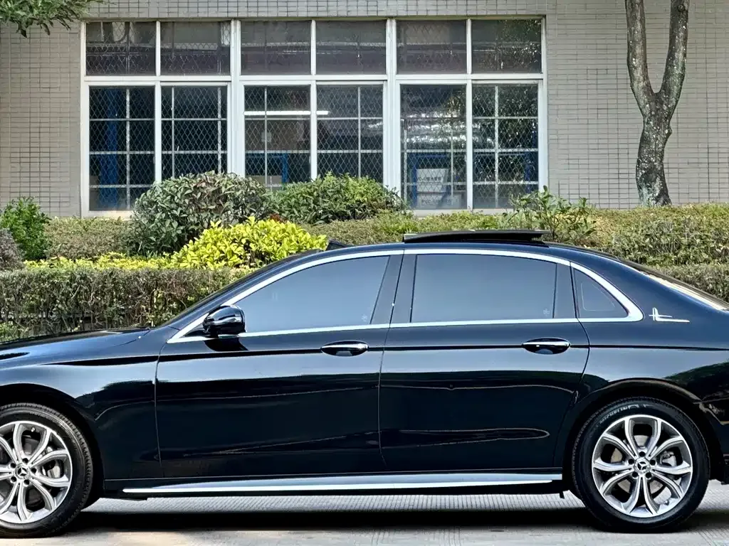 Mercedes-Benz E-Class 2022 из CN, фото 3
