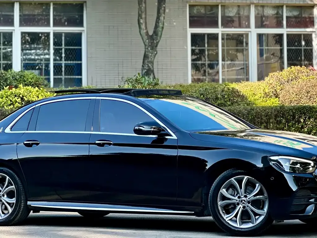 Mercedes-Benz E-Class 2022 из CN, фото 4