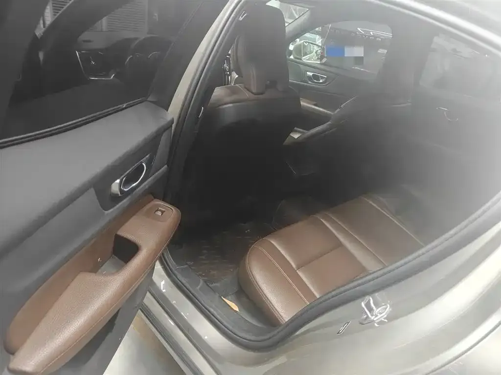 Volvo S60 2021 из CN, фото 3