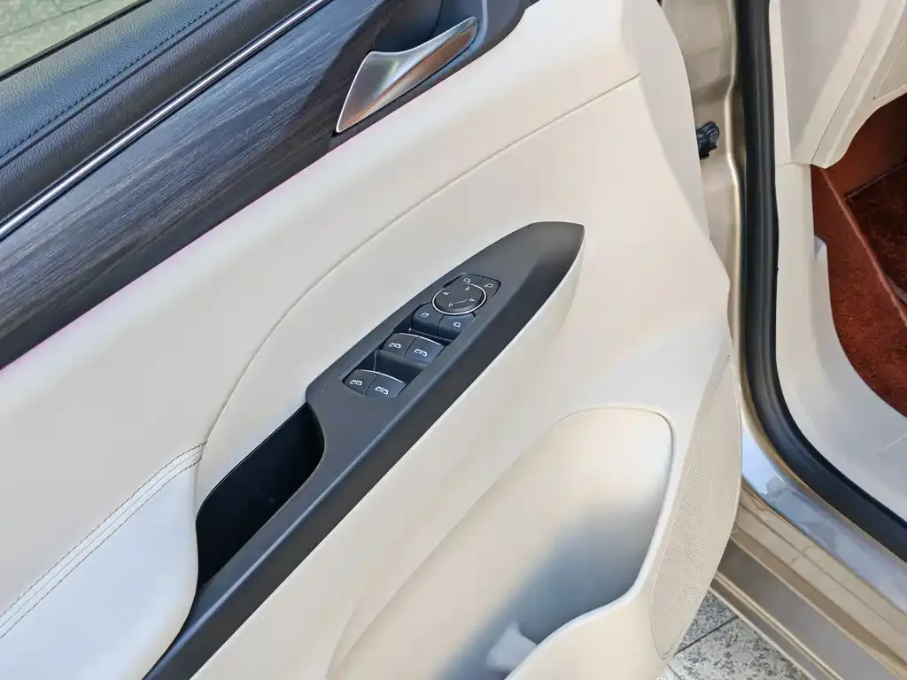 Buick GL8 2024 из CN, фото 8