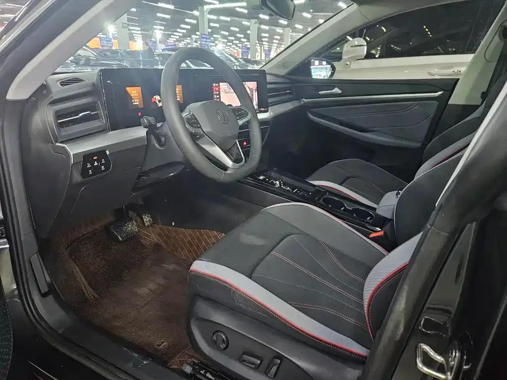 Volkswagen Lamando 2024 из CN, фото 4