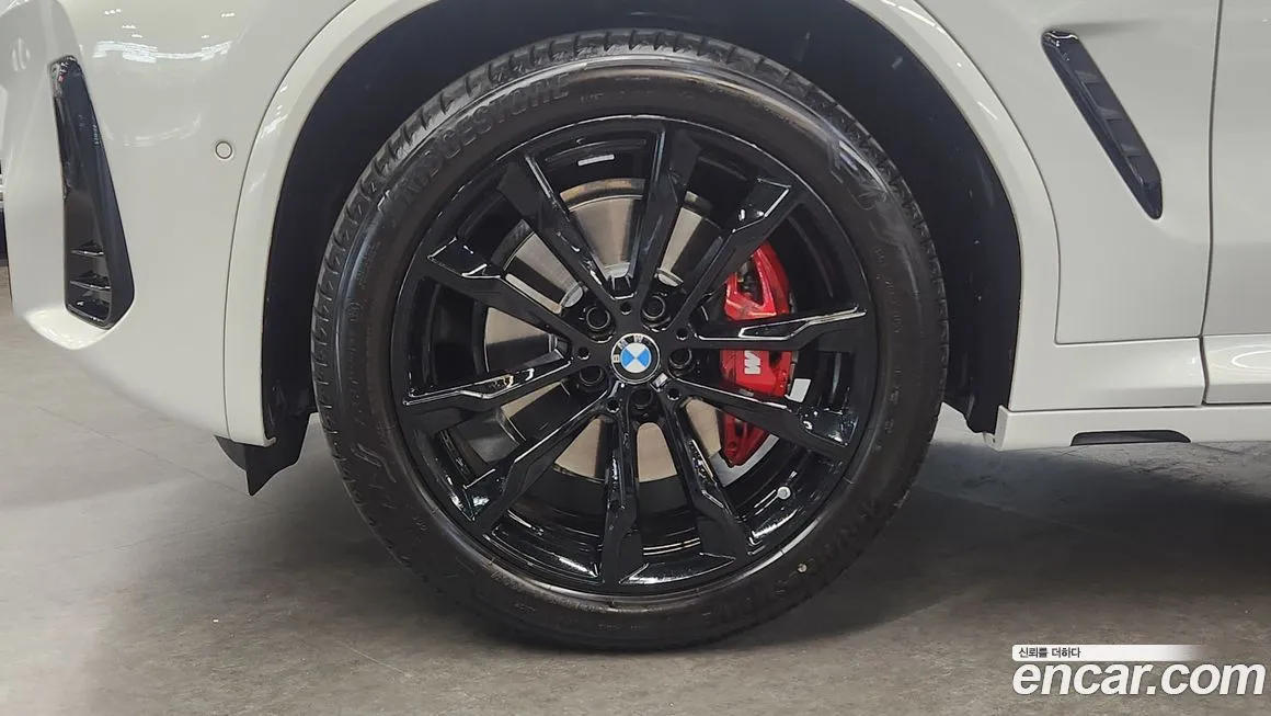 BMW X4 2025 из KR, фото 5