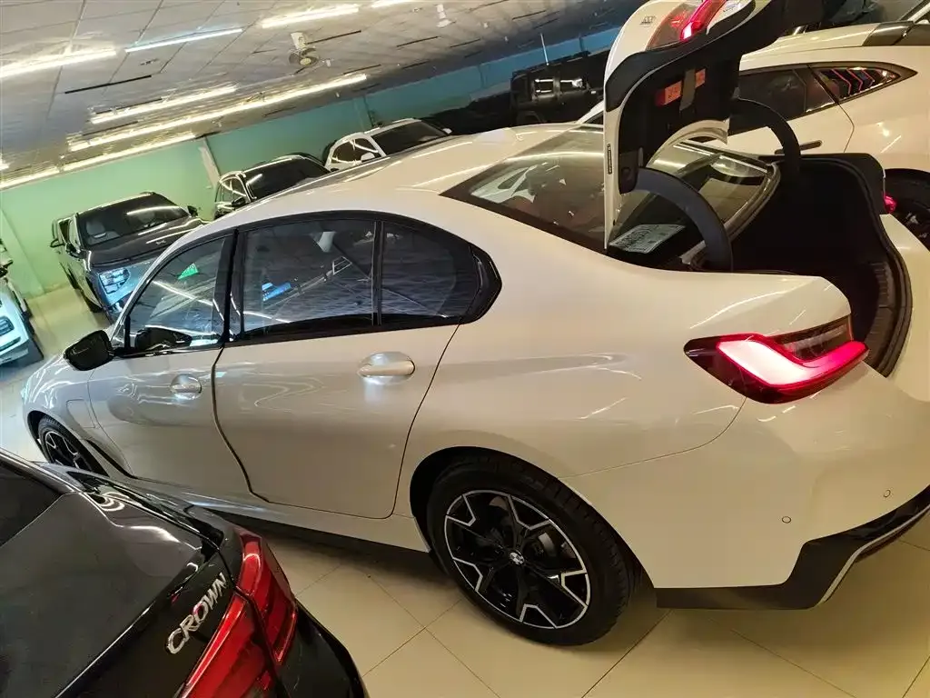 BMW i3 2024 из CN, фото 5