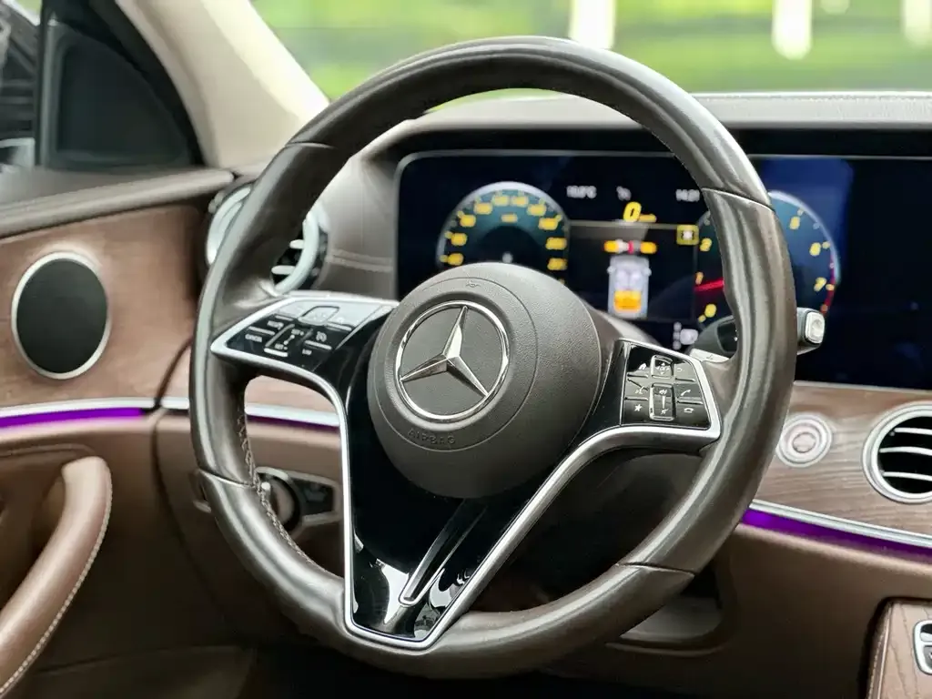Mercedes-Benz E-Class 2023 из CN, фото 8