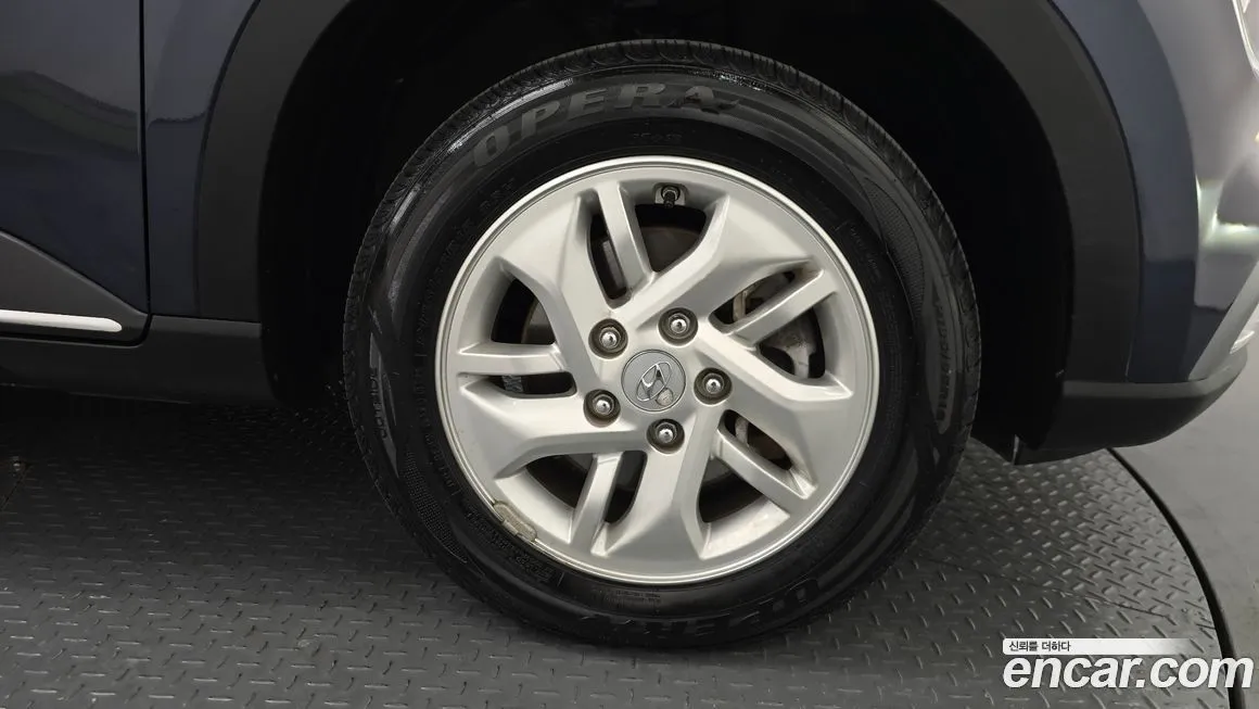 Hyundai Venue 2021 из KR, фото 5