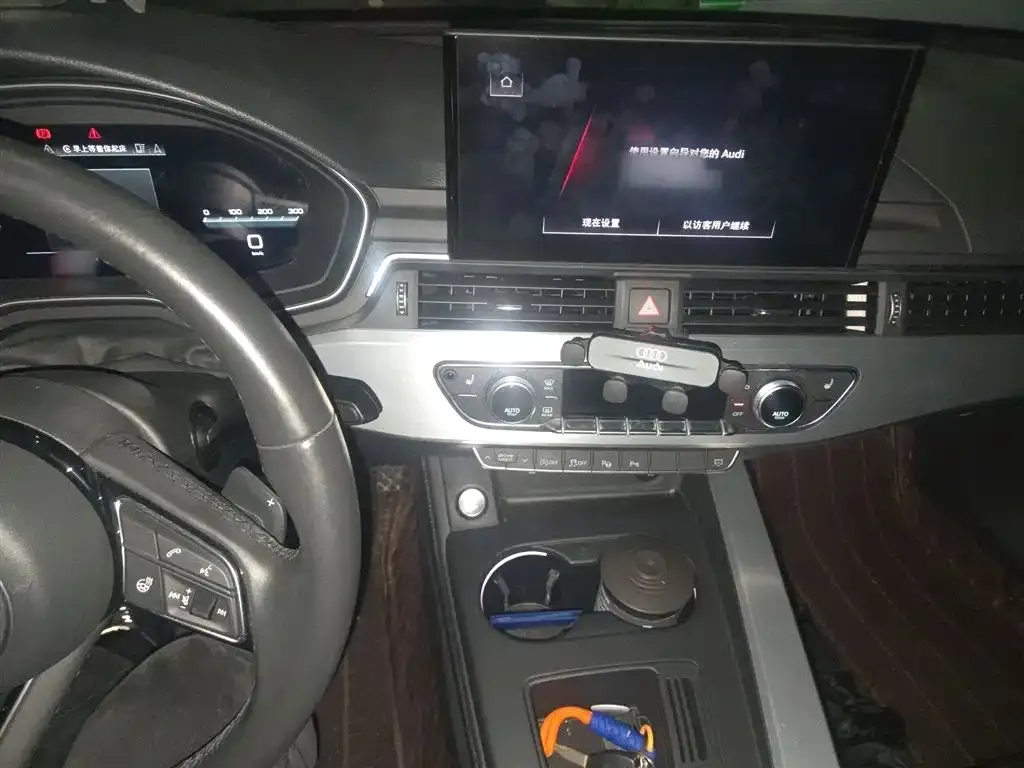 Audi A4L 2022 из CN, фото 6