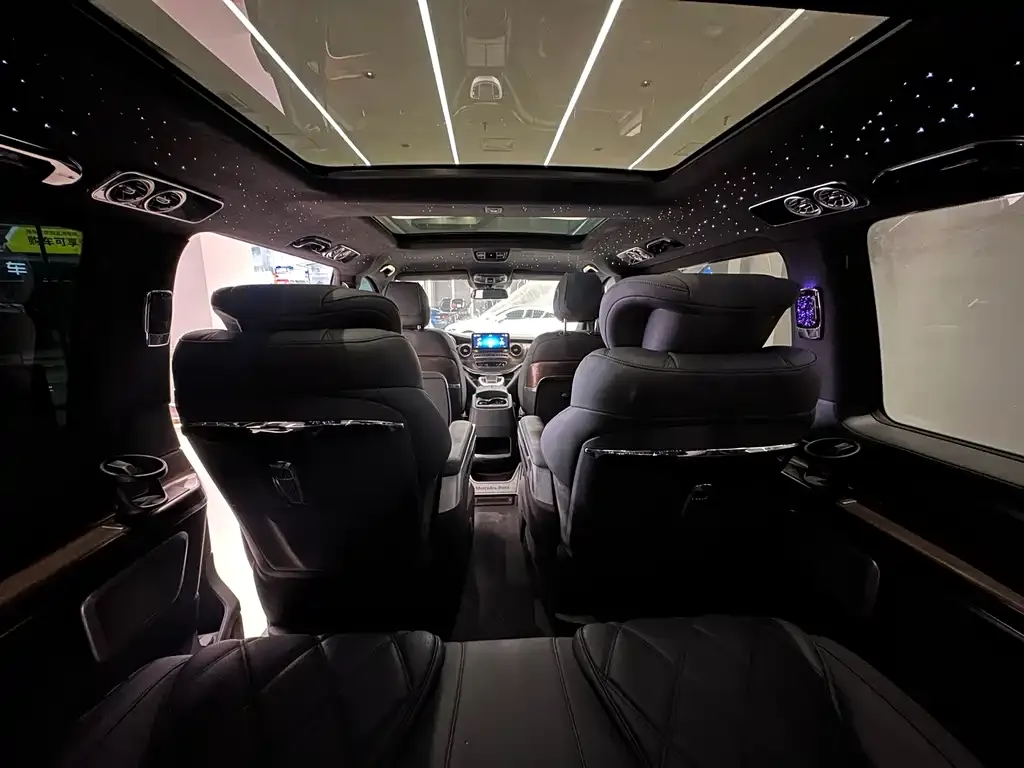 Mercedes-Benz V-Class 2022 из CN, фото 10