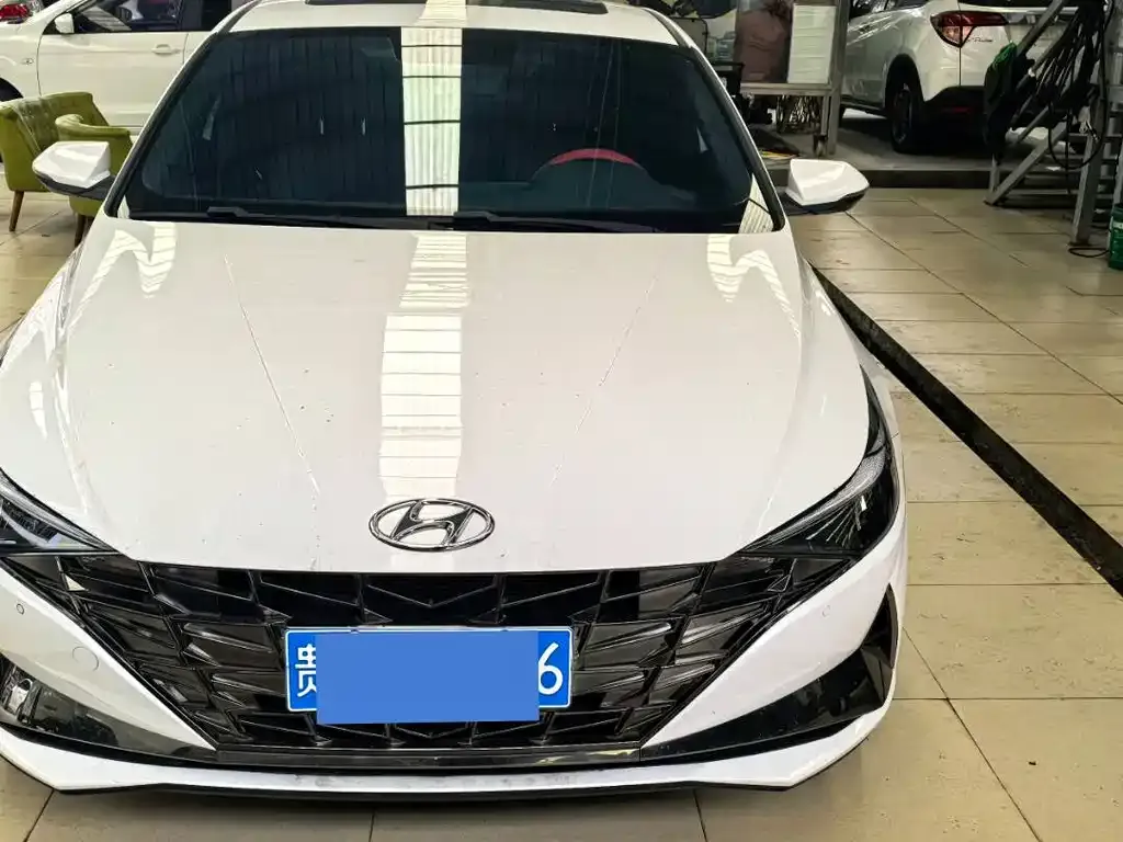 Hyundai Elantra 2022 из CN, фото 2
