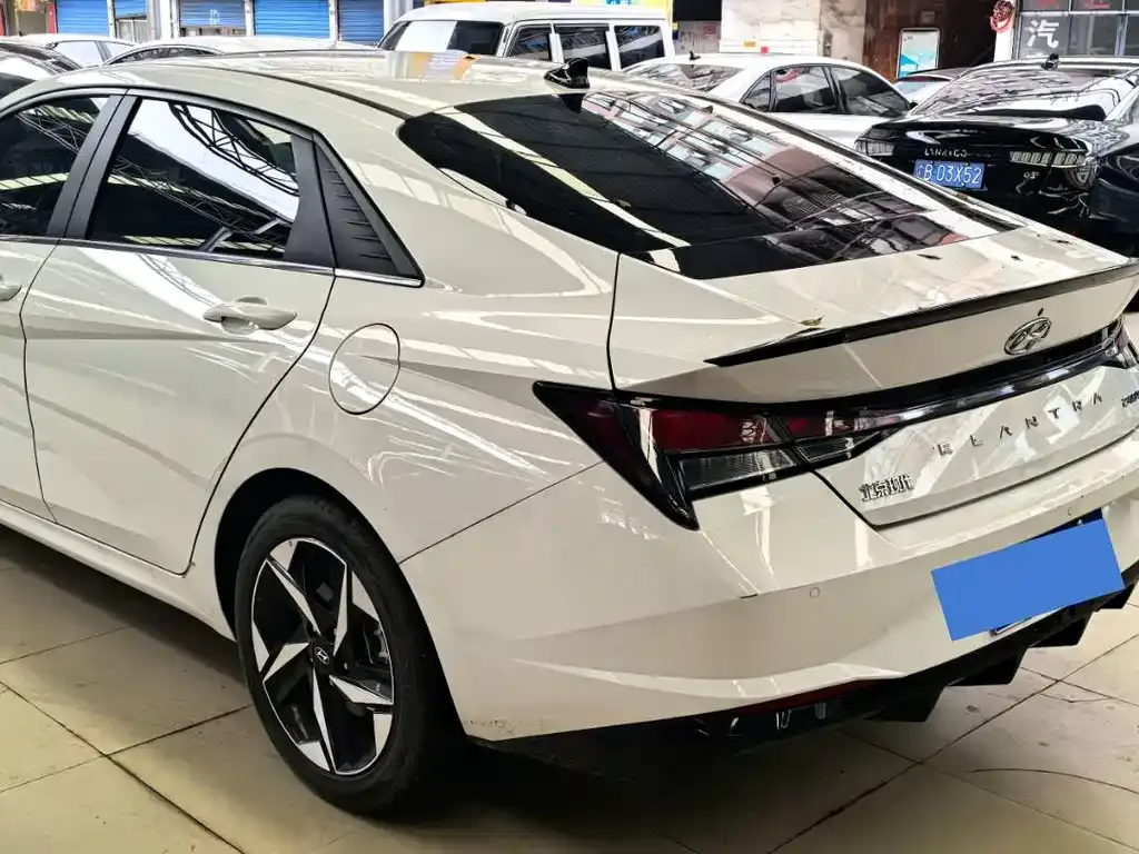 Hyundai Elantra 2022 из CN, фото 4