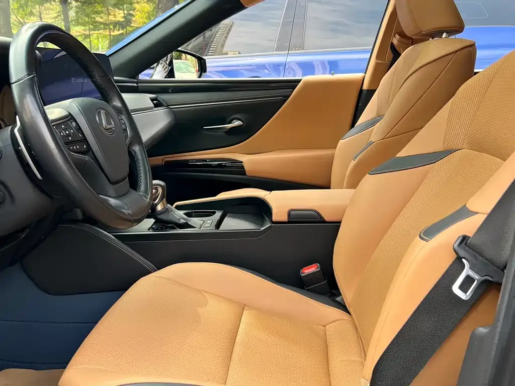 Lexus ES 2023 из CN, фото 7