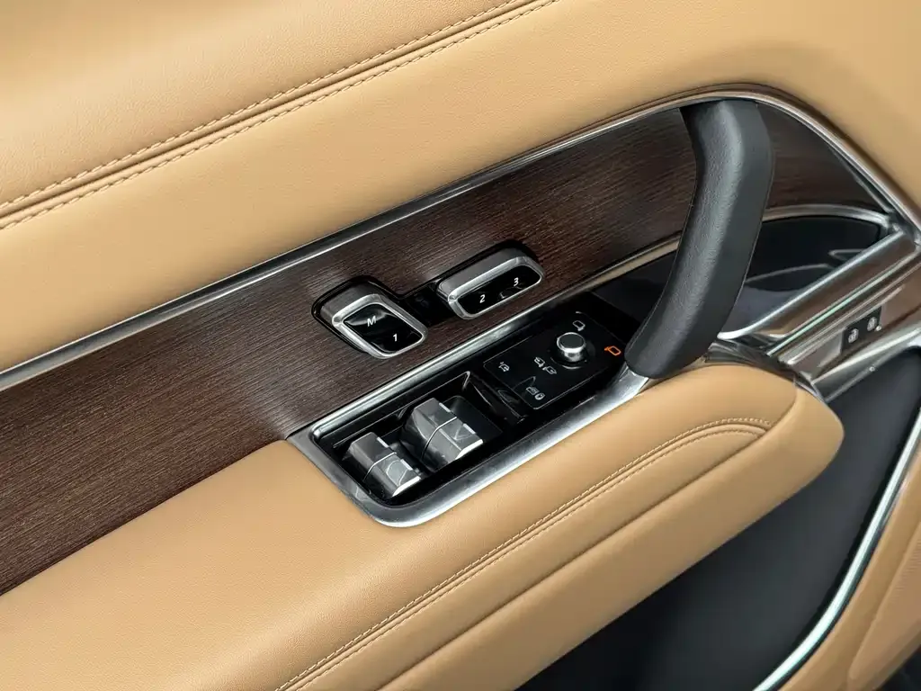 Land Rover Range Rover 2025 из CN, фото 8
