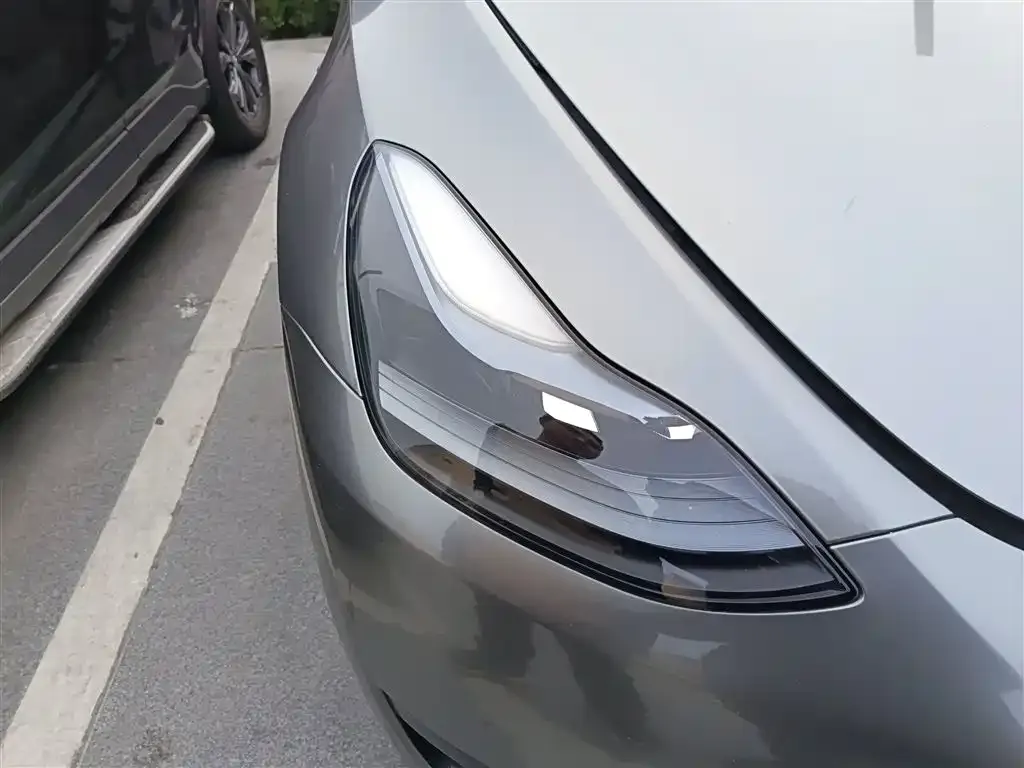 Tesla Model Y 2023 из CN, фото 8