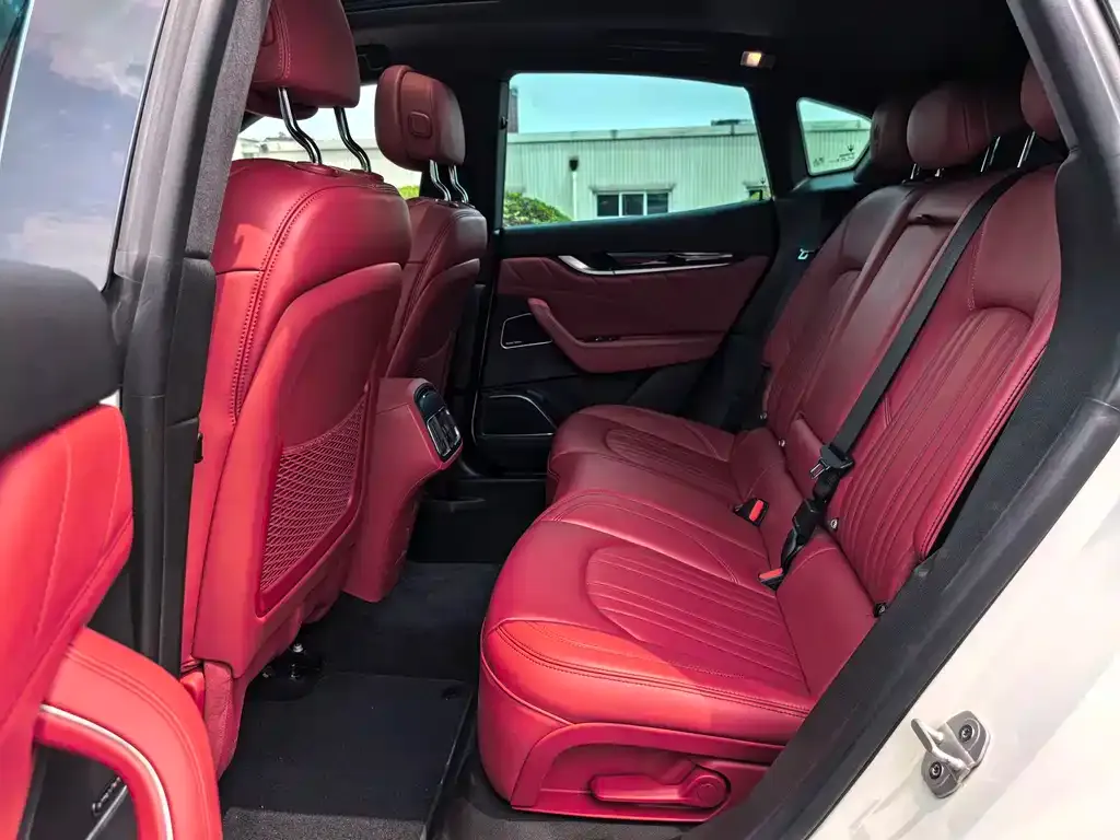 Maserati Levante 2021 из CN, фото 7