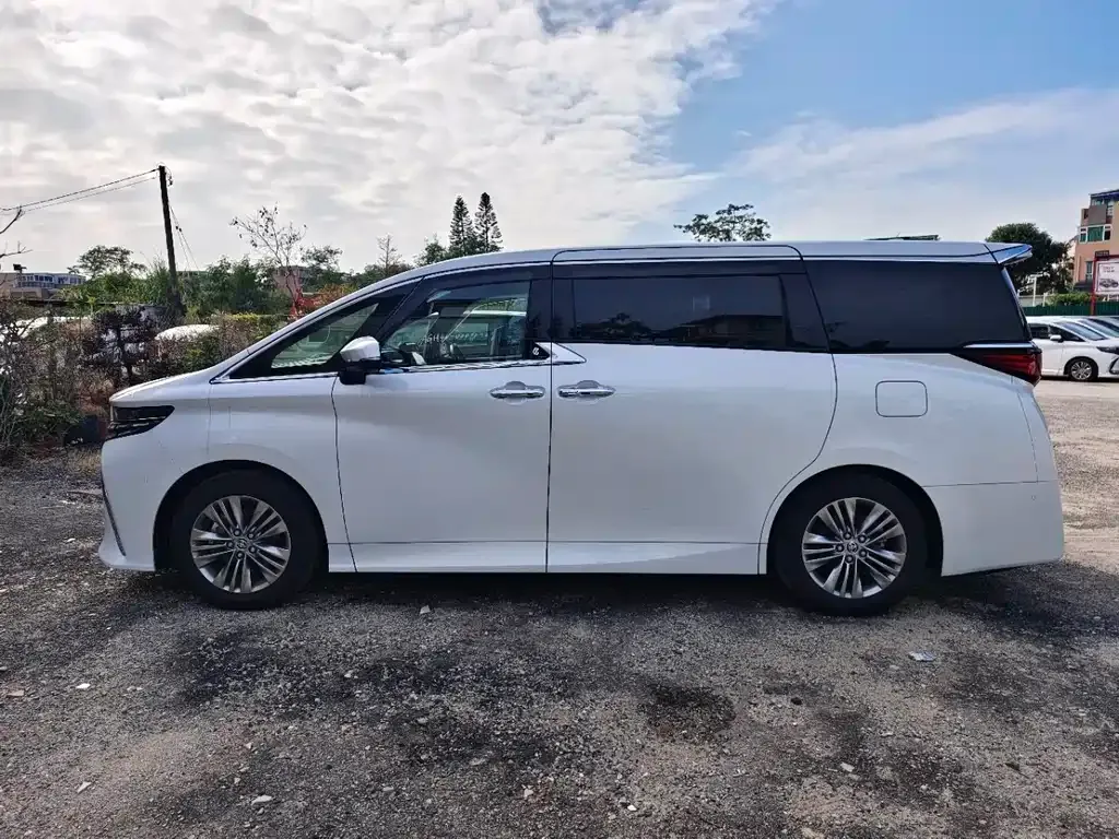 Toyota Alphard 2025 из CN, фото 4