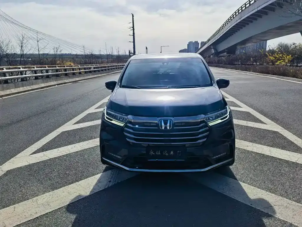 Honda Odyssey 2023 из CN, фото 2