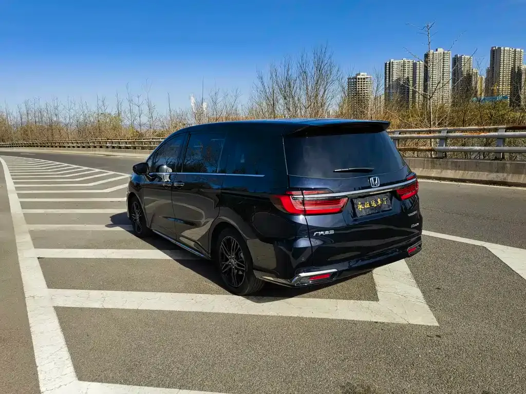 Honda Odyssey 2023 из CN, фото 4