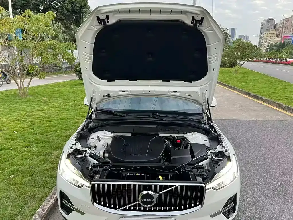 Volvo XC60 2023 из CN, фото 7