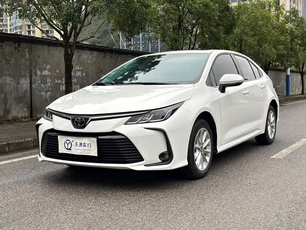 Toyota Corolla 2022 из CN, фото 1
