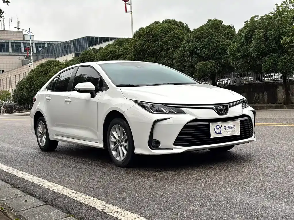 Toyota Corolla 2022 из CN, фото 3