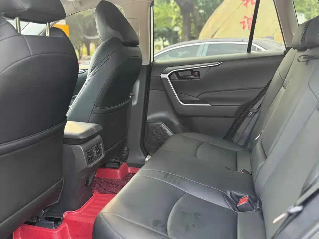 Toyota Wildlander 2025 из CN, фото 6
