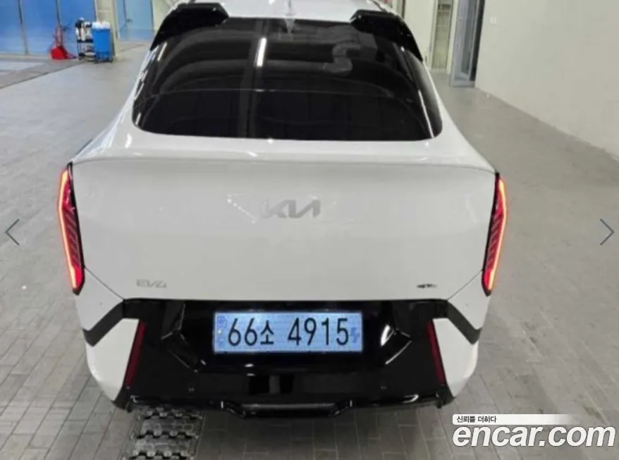 Kia EV4 2025 из KR, фото 2
