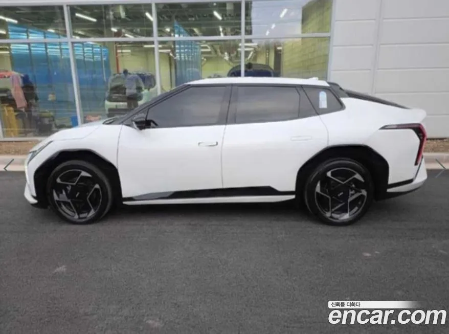 Kia EV4 2025 из KR, фото 7