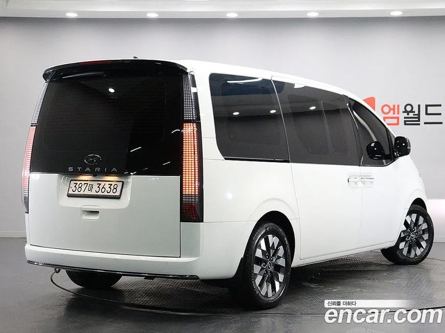 Hyundai Staria — фото 2