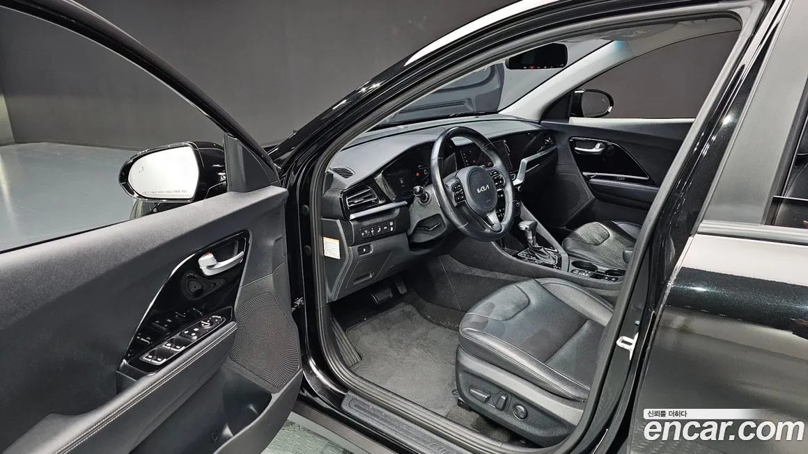 Kia Niro — фото 10