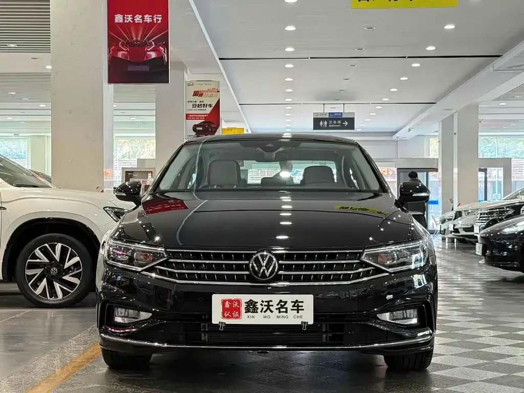 Volkswagen Magotan 2023 из CN, фото 2