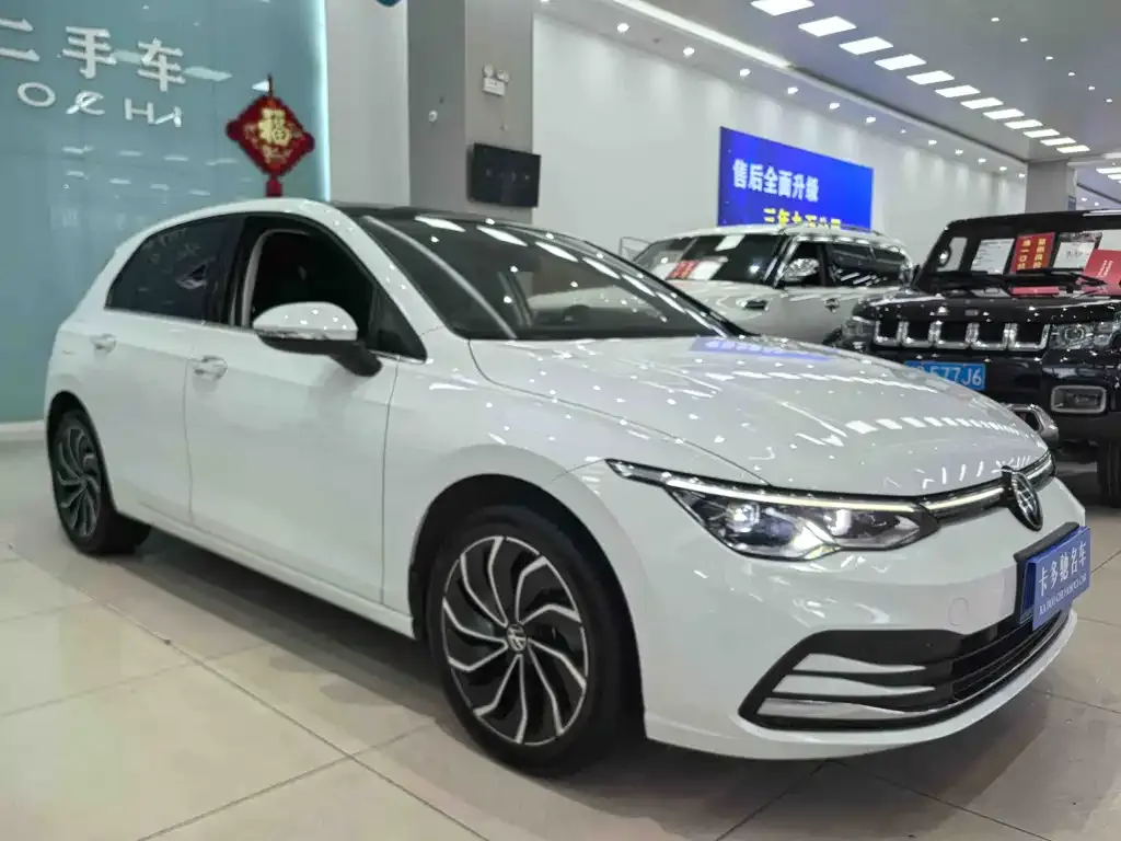 Volkswagen Golf 2023 из CN, фото 3
