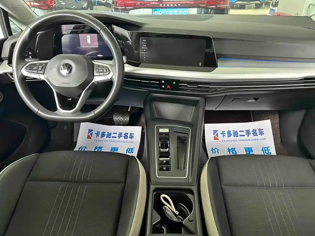 Volkswagen Golf 2023 из CN, фото 6