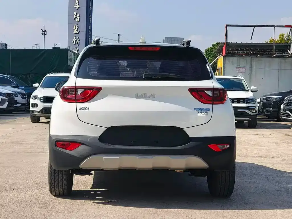 Kia KX1 2022 из CN, фото 8