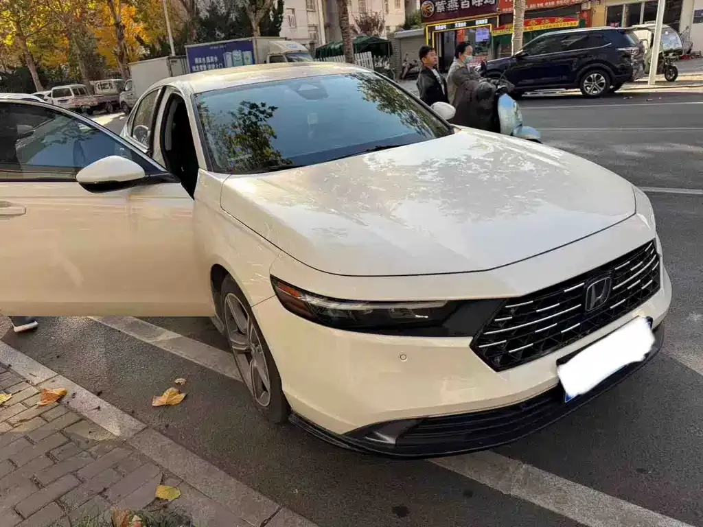 Honda Accord 2023 из CN, фото 2