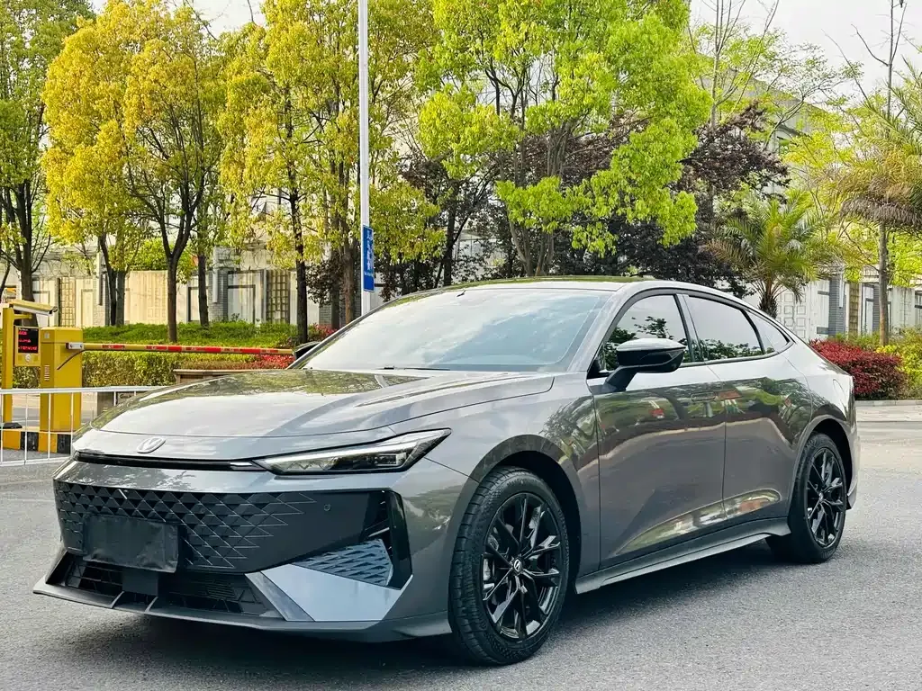 Changan UNI-V 2024 из CN, фото 1