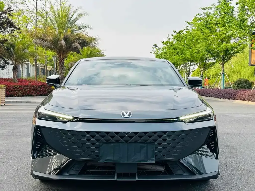 Changan UNI-V 2024 из CN, фото 2