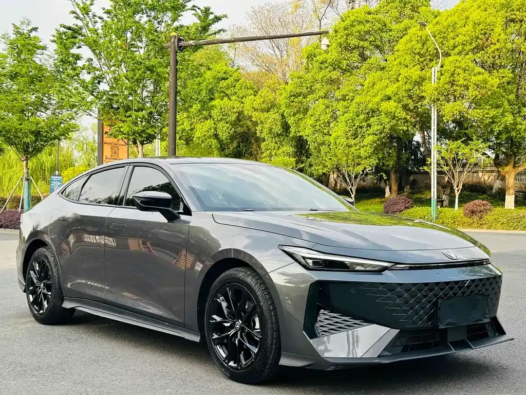 Changan UNI-V 2024 из CN, фото 3