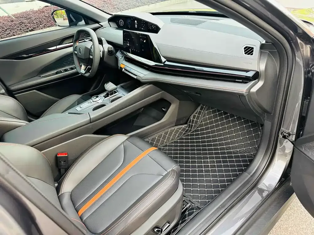 Changan UNI-V 2024 из CN, фото 9