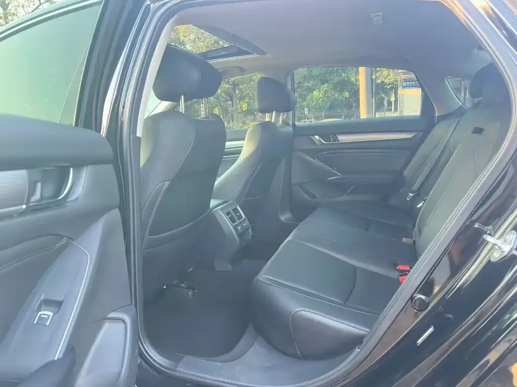 Honda Accord 2022 из CN, фото 6