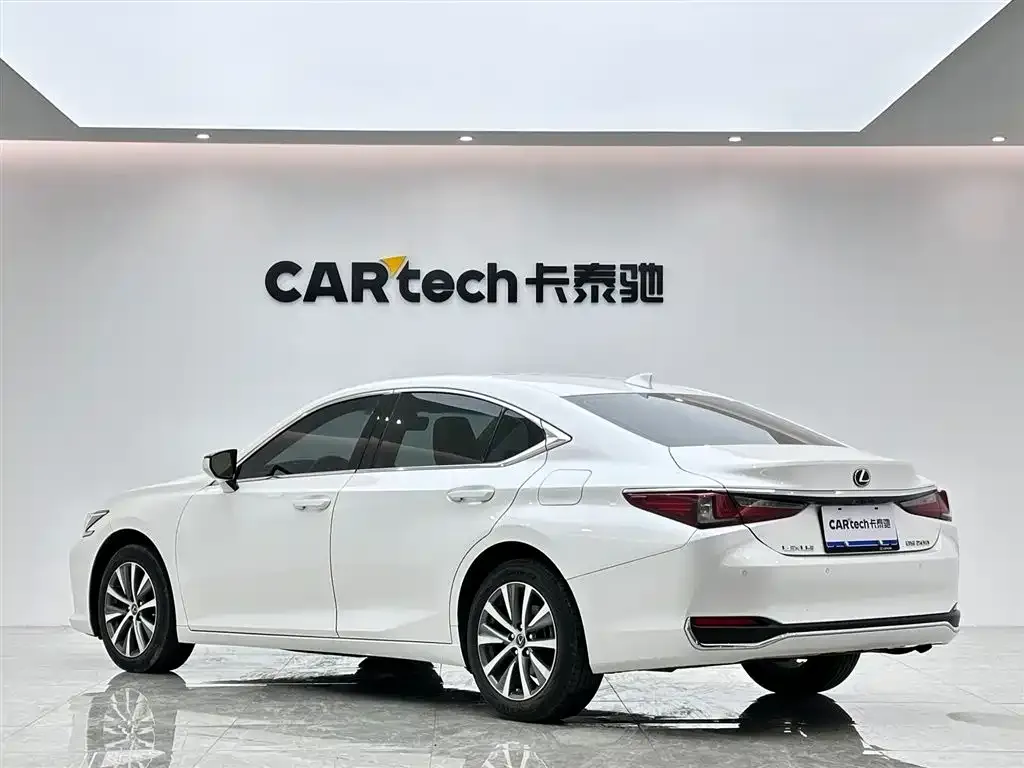 Lexus ES 2021 из CN, фото 3