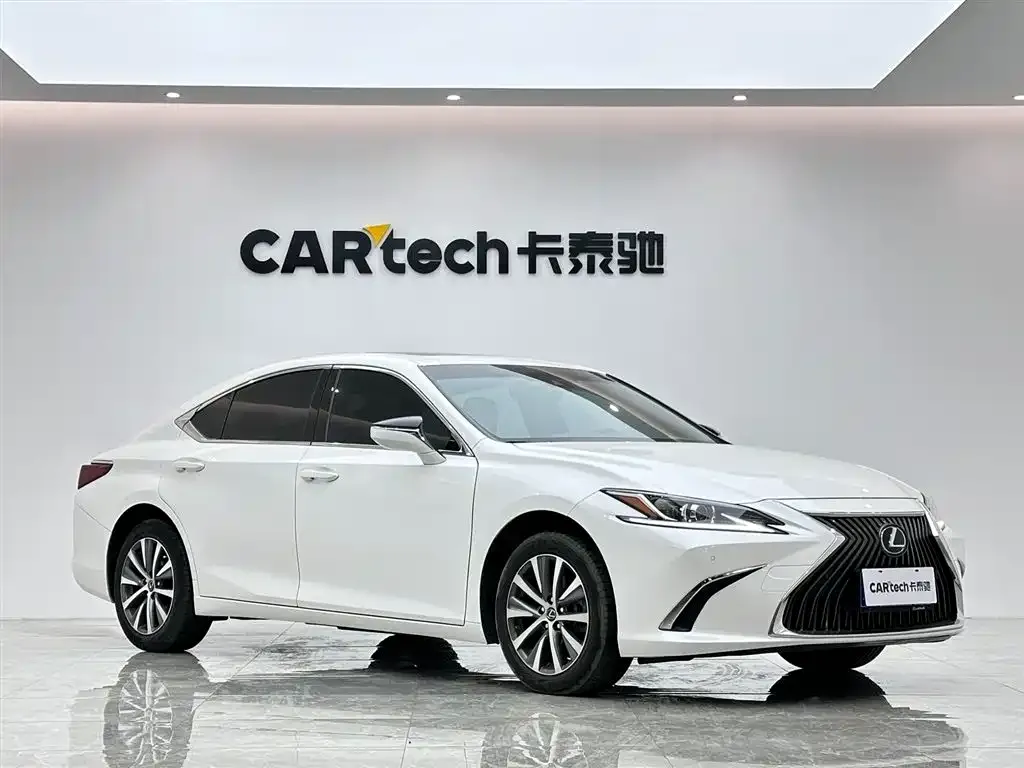 Lexus ES 2021 из CN, фото 6