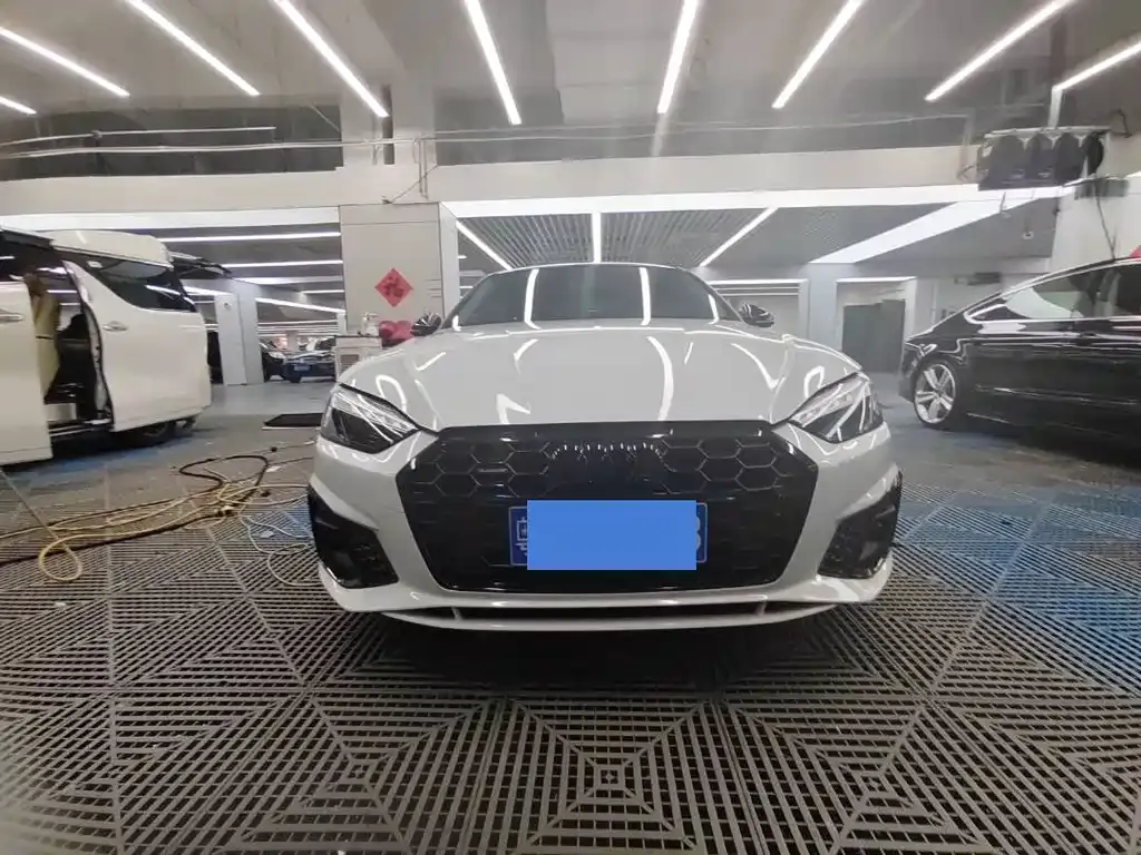 Audi A5 (Import) 2023 из CN, фото 1