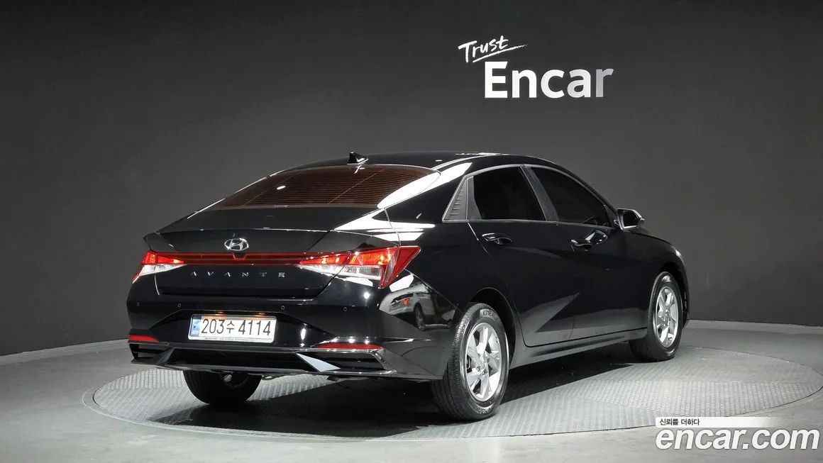 Hyundai AVANTE — фото 2