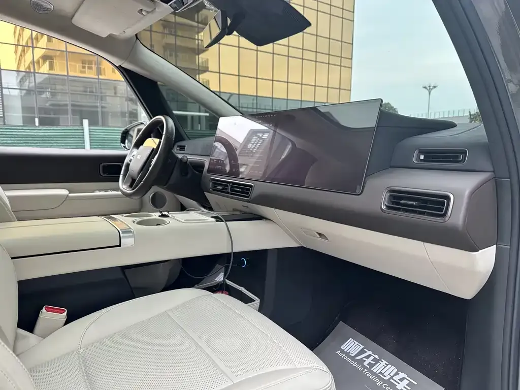 Li Auto MEGA 2024 из CN, фото 8
