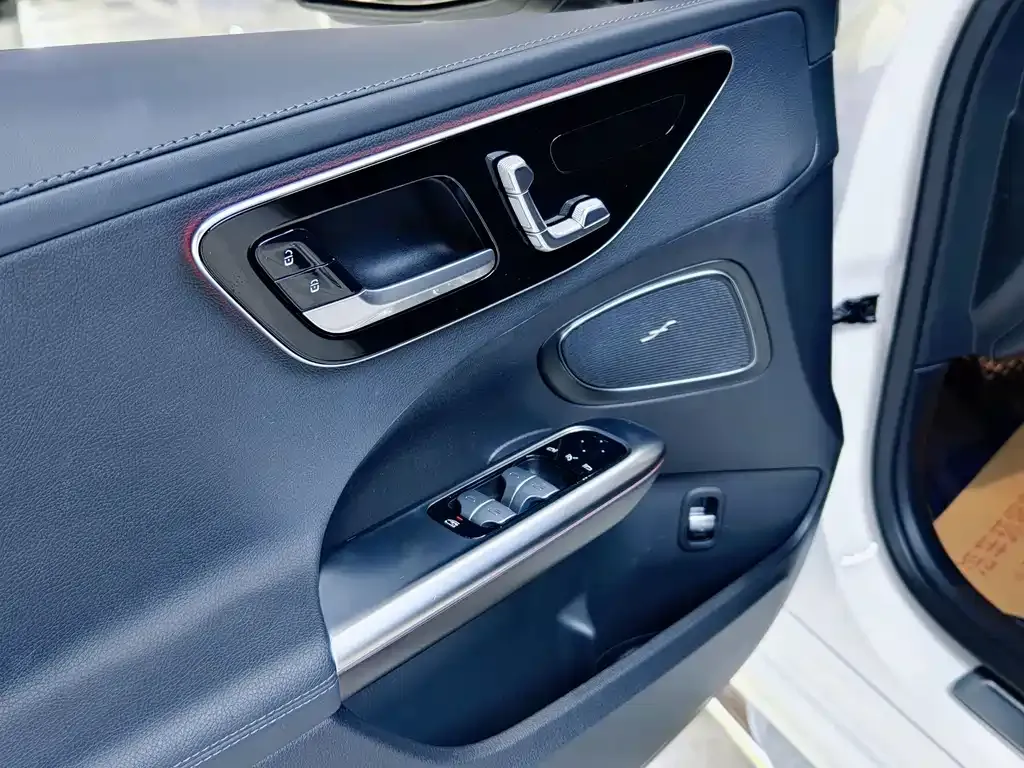 Mercedes-Benz C-Class 2024 из CN, фото 7