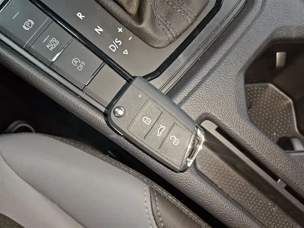 Volkswagen Lavida 2025 из CN, фото 9